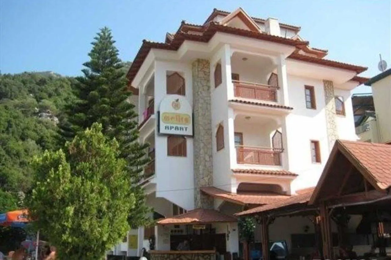 Melita Apartments إتْشميلير