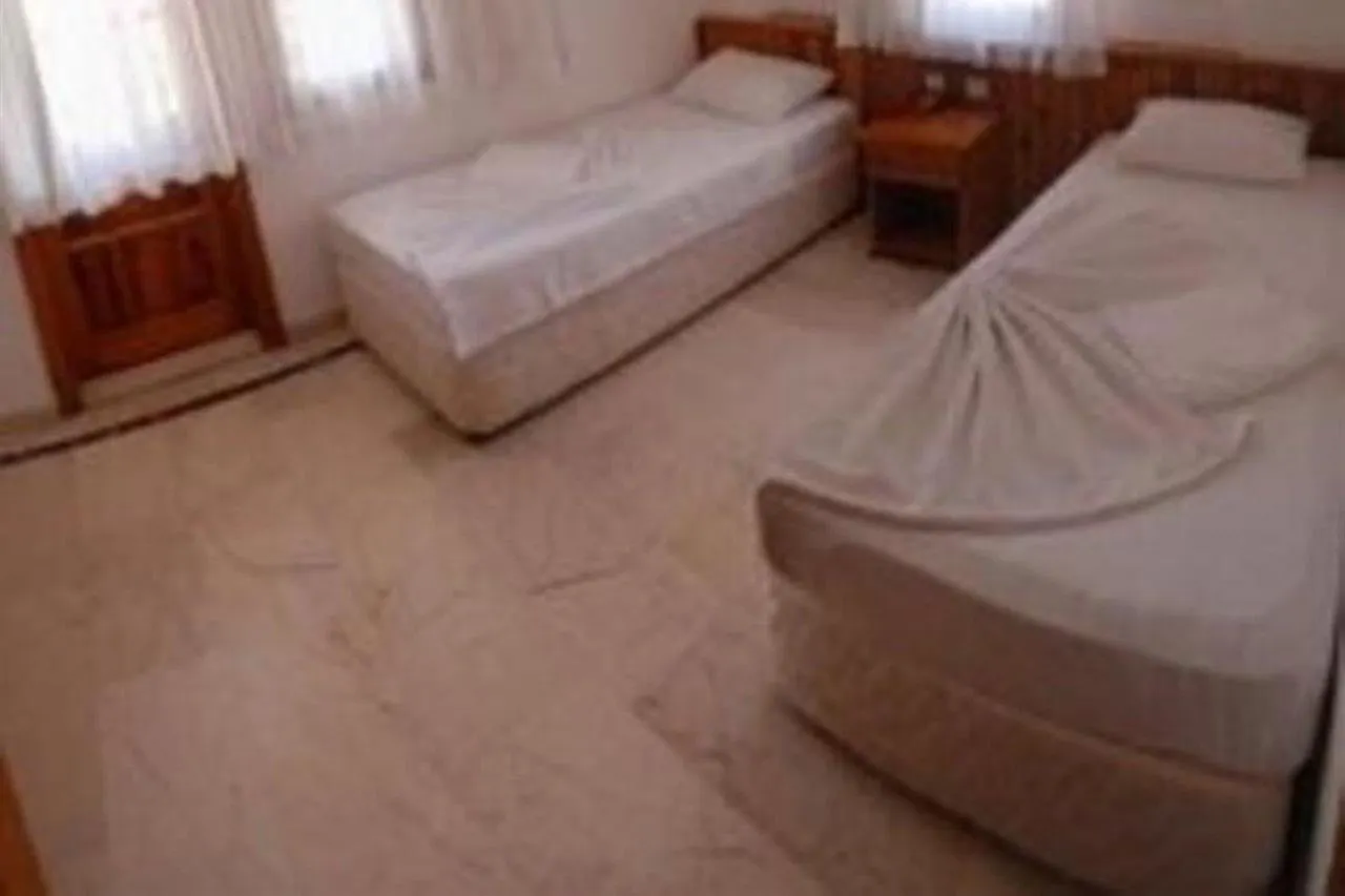 Melita Apartments إتْشميلير