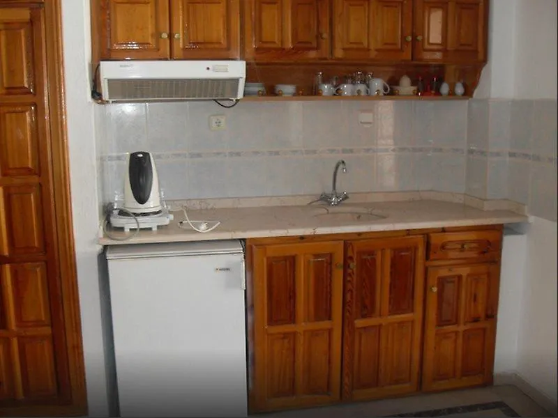 Melita Apartments إتْشميلير